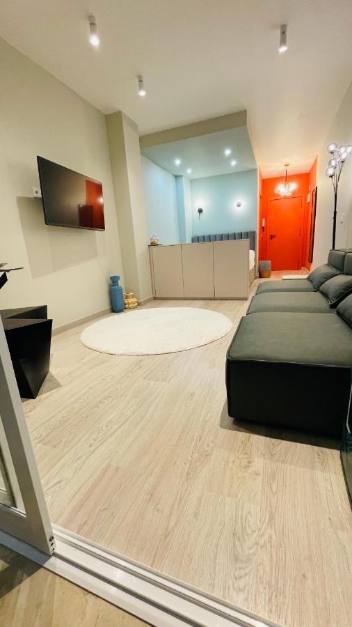 Beautiful Studio Two Steps To The Beach Torrevieja Exterior photo